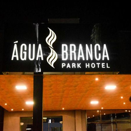 Agua Branca Park Hotel Araçatuba エクステリア 写真