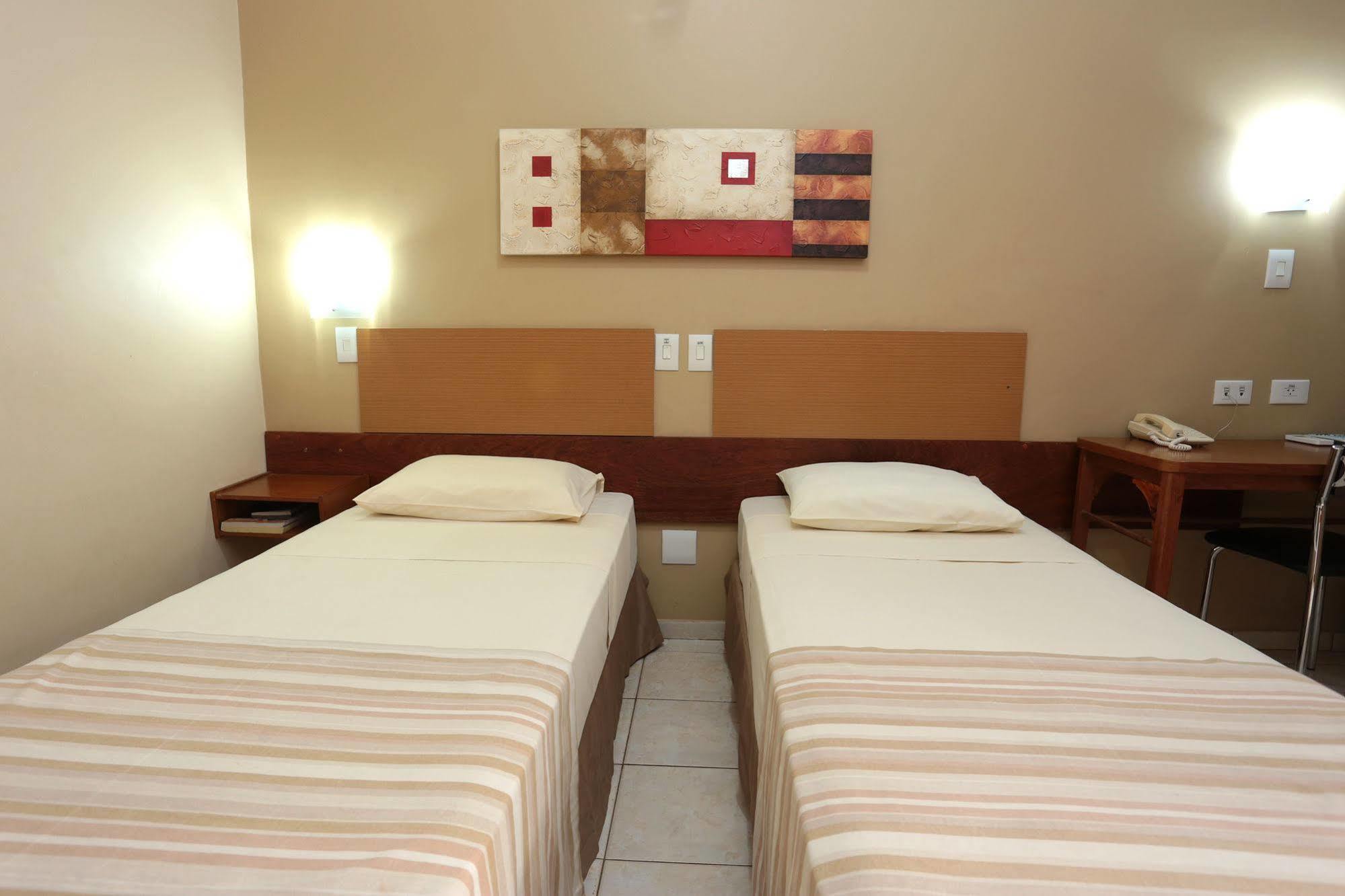 Agua Branca Park Hotel Araçatuba エクステリア 写真